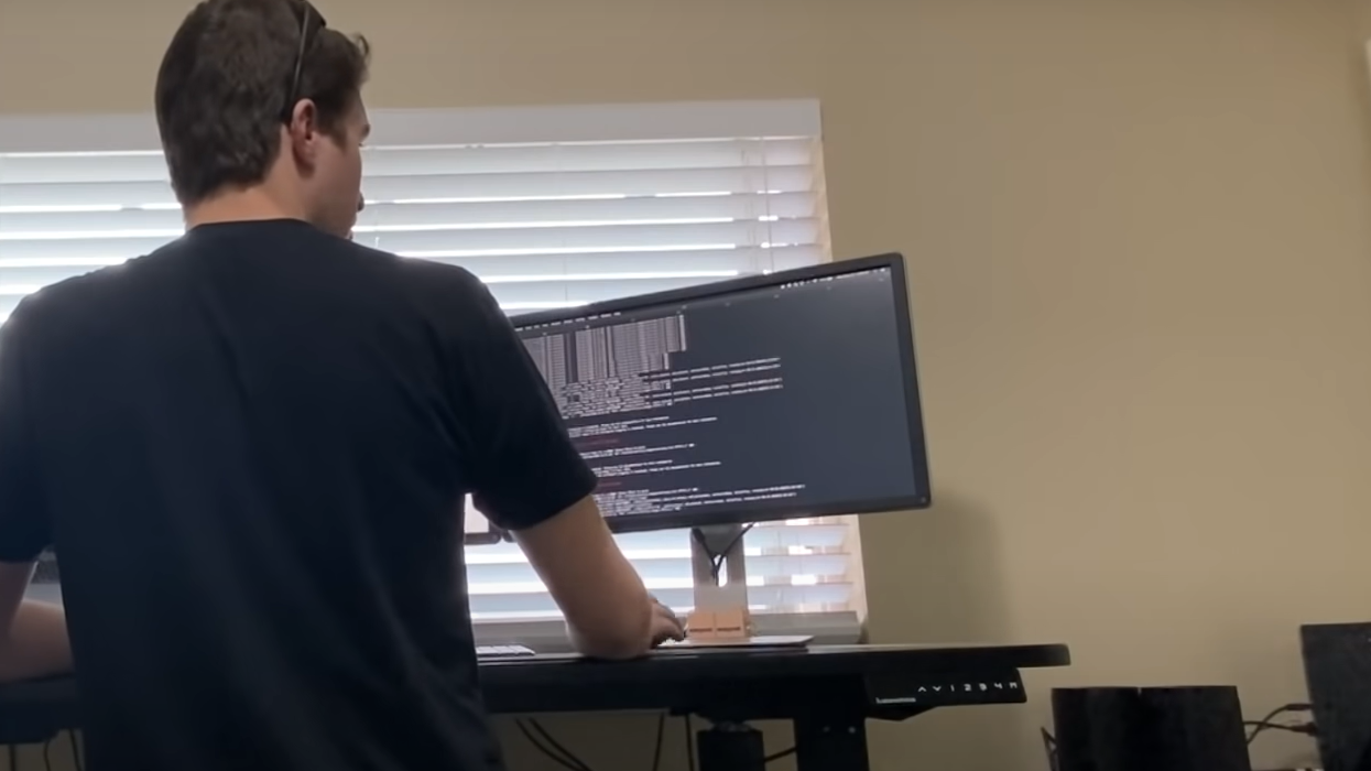 How Many Hours Do Software Engineers Work? SoftwareProfy